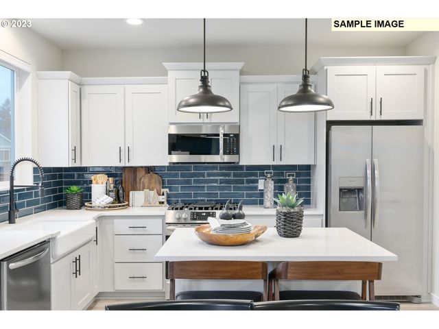 733 N RUSSET Pl 193, Ridgefield, WA 98642