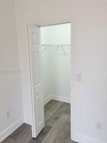 16654 SW 83rd Ln, Miami, FL 33193