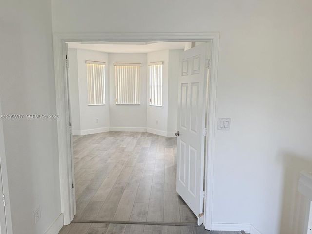 16654 SW 83rd Ln, Miami, FL 33193