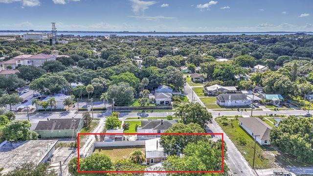 1204 Easter Avenue, Fort Pierce, FL 34950