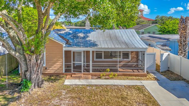 1204 Easter Avenue, Fort Pierce, FL 34950