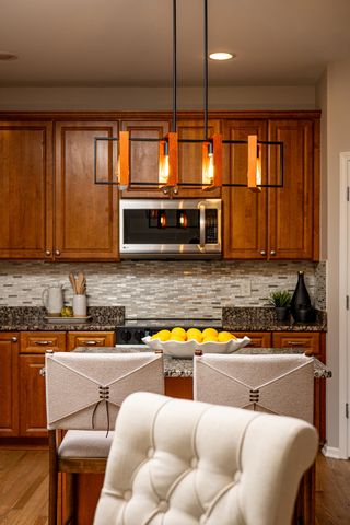29170 Hemingway Drive, Novi City, MI 48377