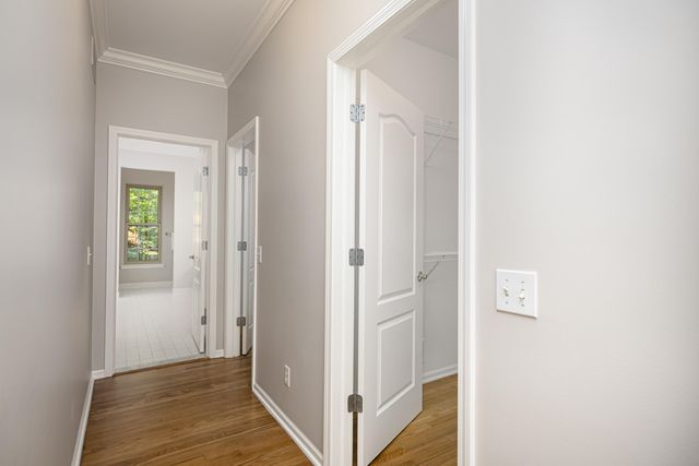 29170 Hemingway Drive, Novi City, MI 48377