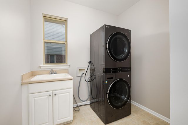 29170 Hemingway Drive, Novi City, MI 48377