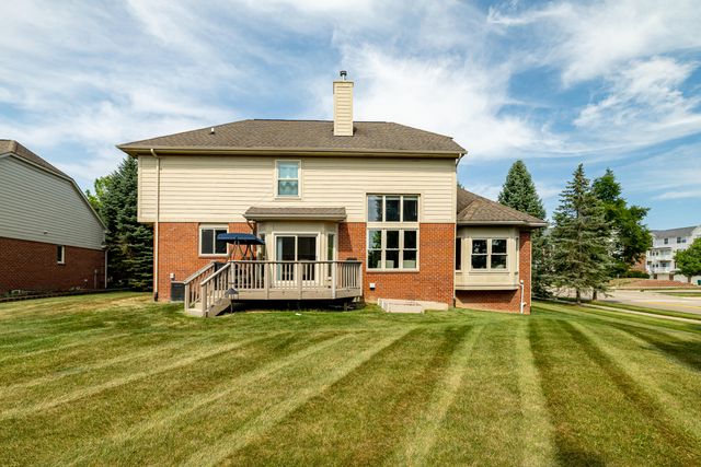 29170 Hemingway Drive, Novi City, MI 48377