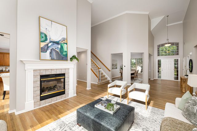 29170 Hemingway Drive, Novi City, MI 48377