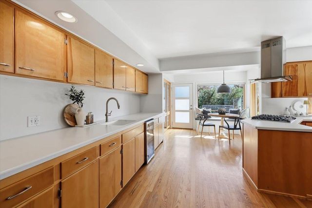 11 W 40th Ave, Spokane, WA 99203