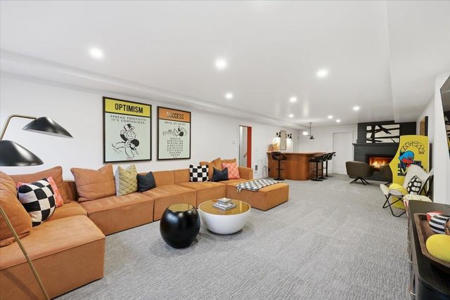 11 W 40th Ave, Spokane, WA 99203