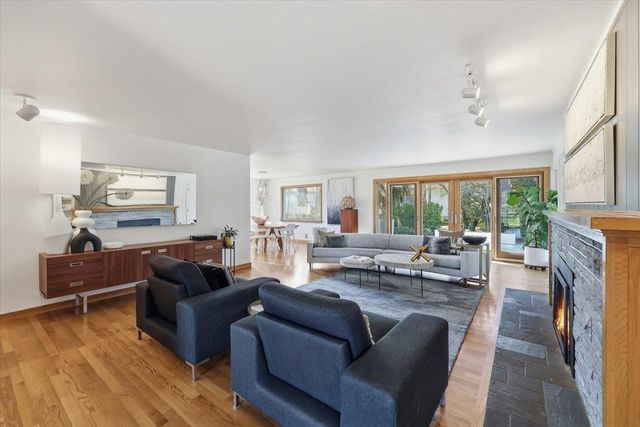 11 W 40th Ave, Spokane, WA 99203