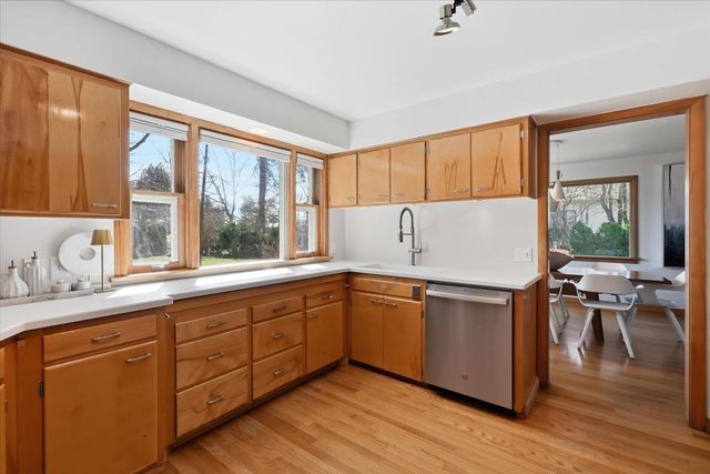 11 W 40th Ave, Spokane, WA 99203