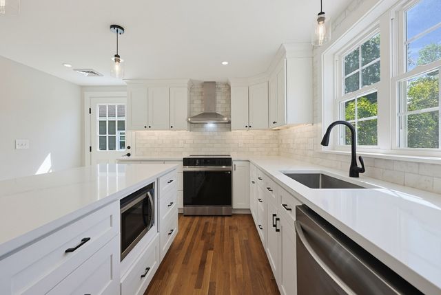 7 Dana Park, Hopedale, MA 01747