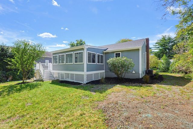 7 Dana Park, Hopedale, MA 01747
