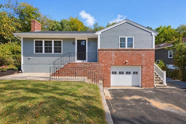 7 Dana Park, Hopedale, MA 01747