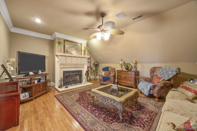 2875 Hampton Cove Way, Owens Cross Roads, AL 35763