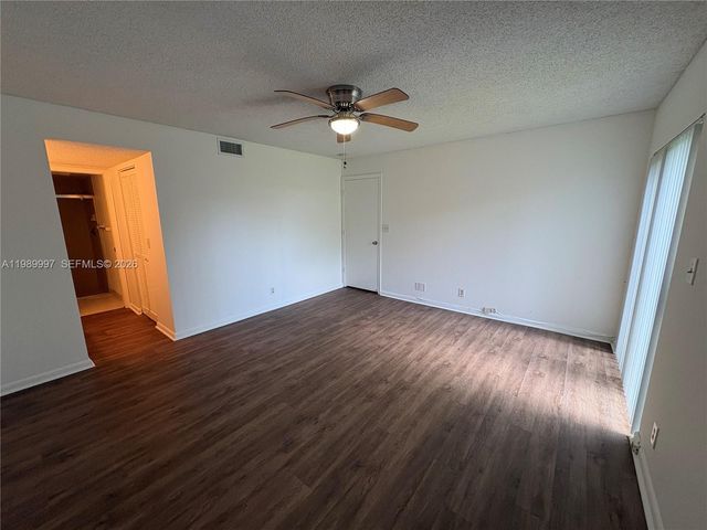 8444 Shadow Ct 4-3, Coral Springs, FL 33071