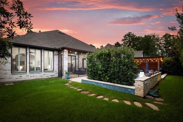 216 N Opulent Drive, Montgomery, TX 77316