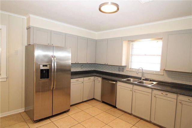 4113 LEON Drive, Alexandria, LA 71301