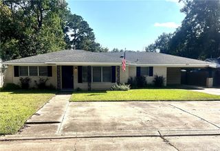 4113 LEON Drive, Alexandria, LA 71301