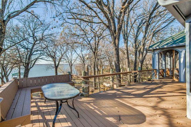 318 Dogie Trail, Oak Point, TX 75068