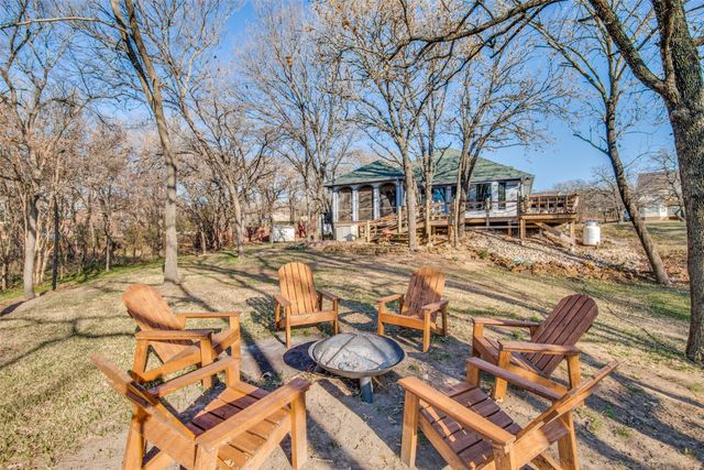 318 Dogie Trail, Oak Point, TX 75068