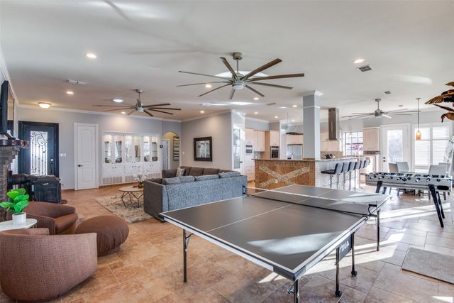 318 Dogie Trail, Oak Point, TX 75068