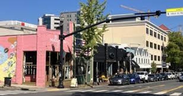 2011 25th Ave, S, Nashville, TN 37212