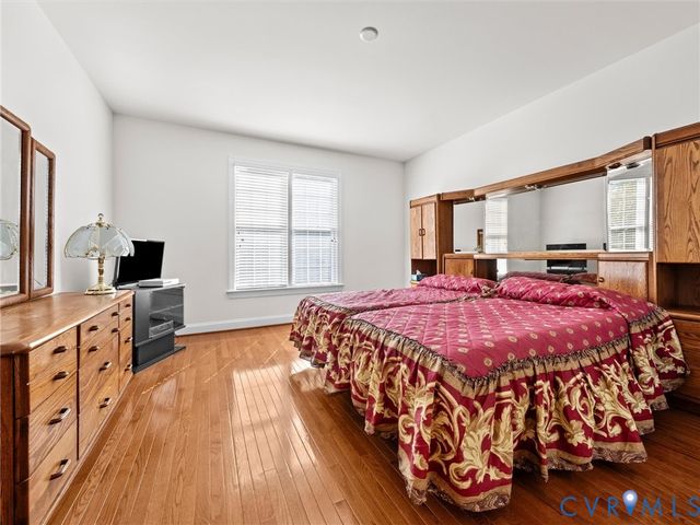 737 Colony Forest Dr, Midlothian, VA 23114