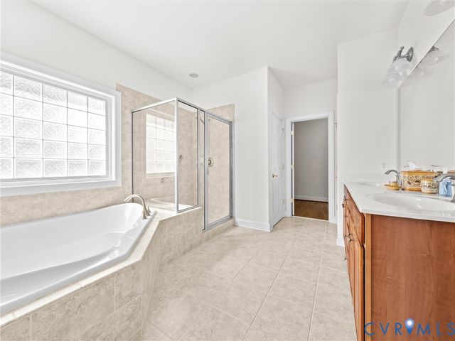 737 Colony Forest Dr, Midlothian, VA 23114