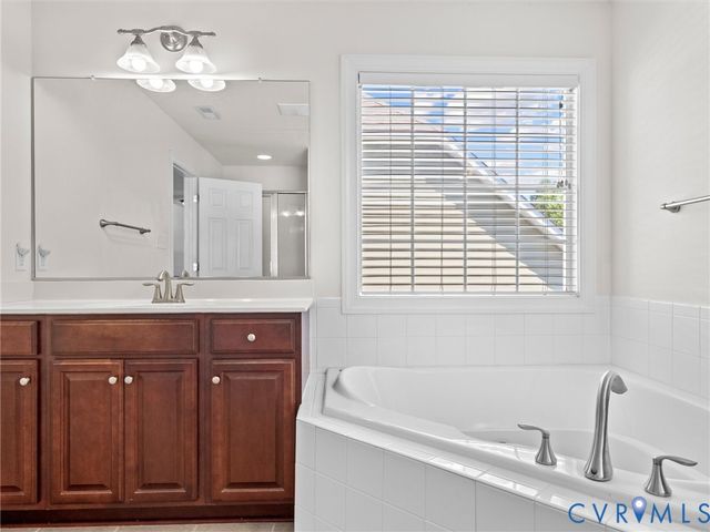 737 Colony Forest Dr, Midlothian, VA 23114
