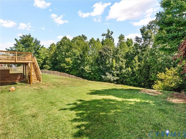 737 Colony Forest Dr, Midlothian, VA 23114
