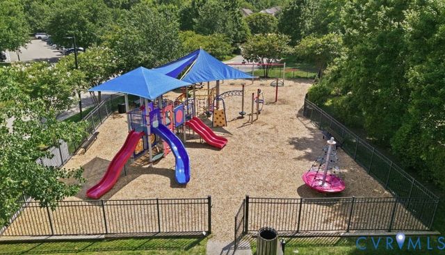 737 Colony Forest Dr, Midlothian, VA 23114