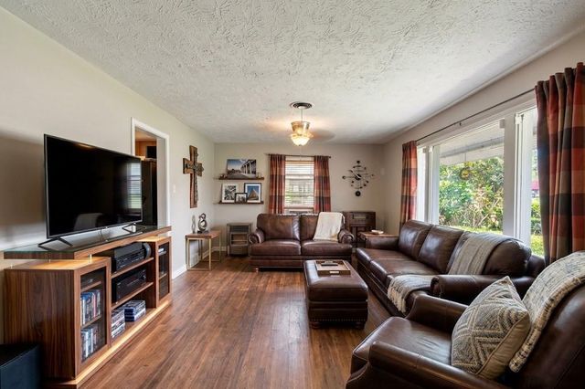 146 County Road 119, Raywood, TX 77582