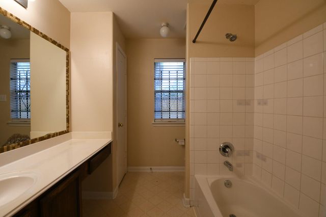 8611 Texas Acorn Avenue, Houston, TX 77078