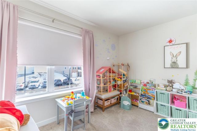 7536 Clayton Avenue, Coopersburg Boro, PA 18036