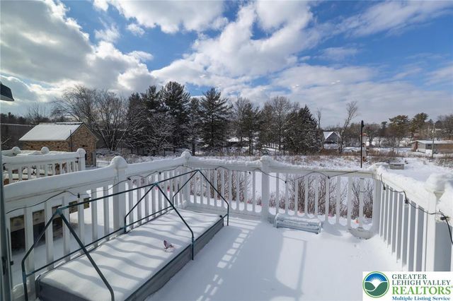 7536 Clayton Avenue, Coopersburg Boro, PA 18036