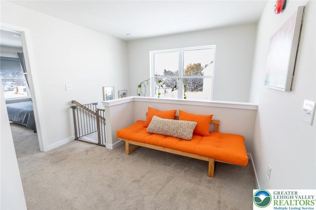 7536 Clayton Avenue, Coopersburg Boro, PA 18036