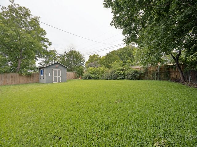 1419 Hillcrest Drive, Sherman, TX 75092