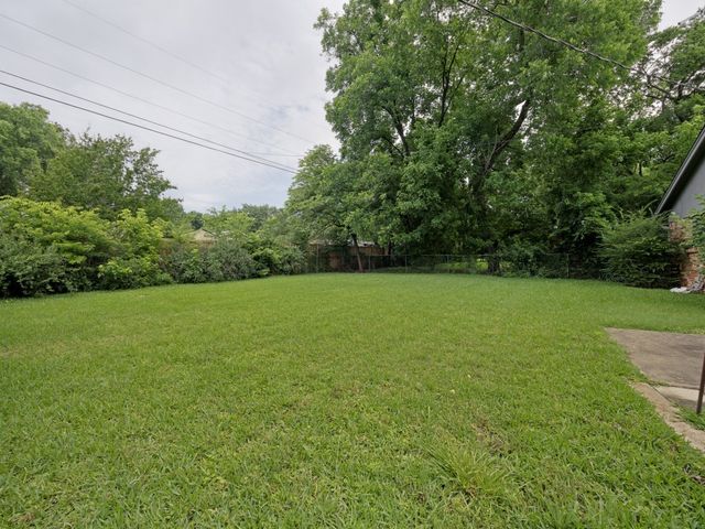 1419 Hillcrest Drive, Sherman, TX 75092