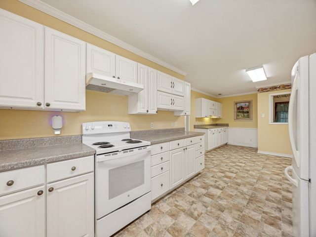 1419 Hillcrest Drive, Sherman, TX 75092