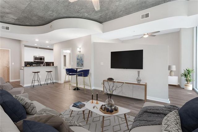 400 W Peachtree NW Street 1715, Atlanta, GA 30308