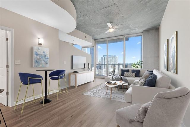 400 W Peachtree NW Street 1715, Atlanta, GA 30308