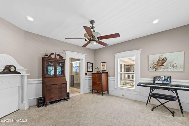 210 W West Street, Southport, NC 28461