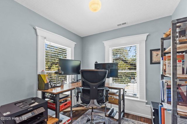 210 W West Street, Southport, NC 28461