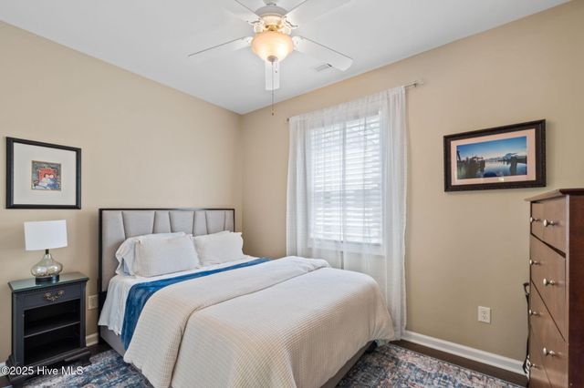 210 W West Street, Southport, NC 28461