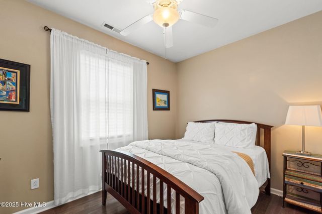 210 W West Street, Southport, NC 28461