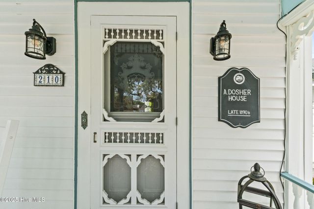 210 W West Street, Southport, NC 28461