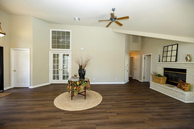 2420 Colorado, Turlock, CA 95382