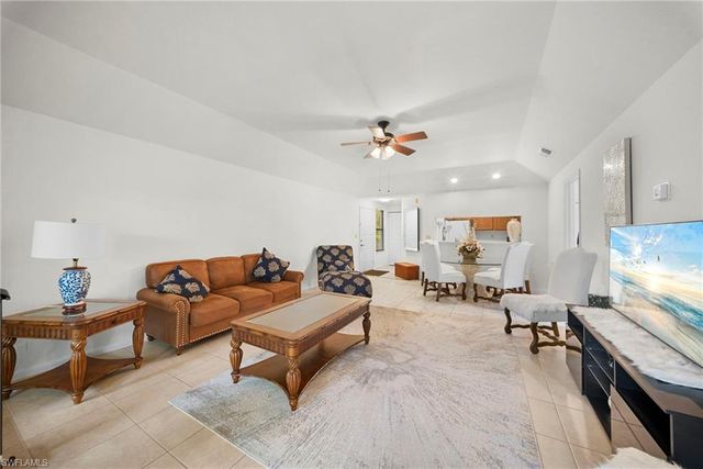 1833 Courtyard WAY 105, Naples, FL 34112