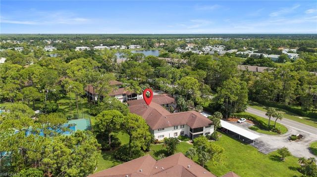 1833 Courtyard WAY 105, Naples, FL 34112