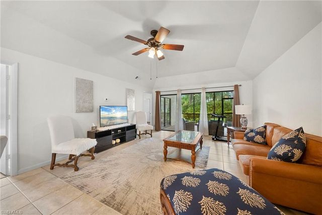 1833 Courtyard WAY 105, Naples, FL 34112